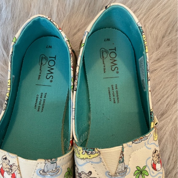 Beach Dog Toms - Picture 2 of 6